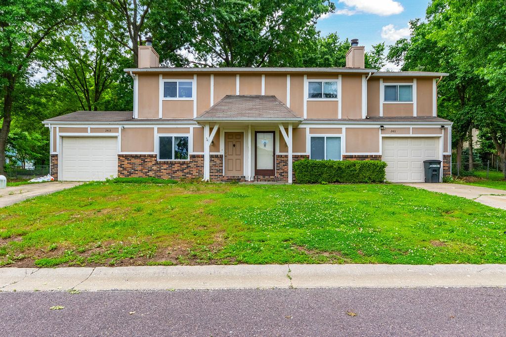 2411-2413 S KENDALLWOOD RD, Columbia, MO 65203