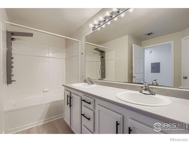 7440 S Blackhawk Street 103, Englewood, CO 80112