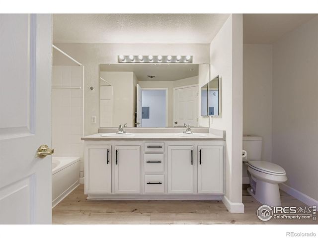 7440 S Blackhawk Street 103, Englewood, CO 80112