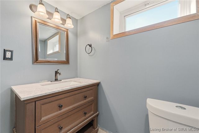 2307 Sanderson Avenue, New Albany, IN 47150