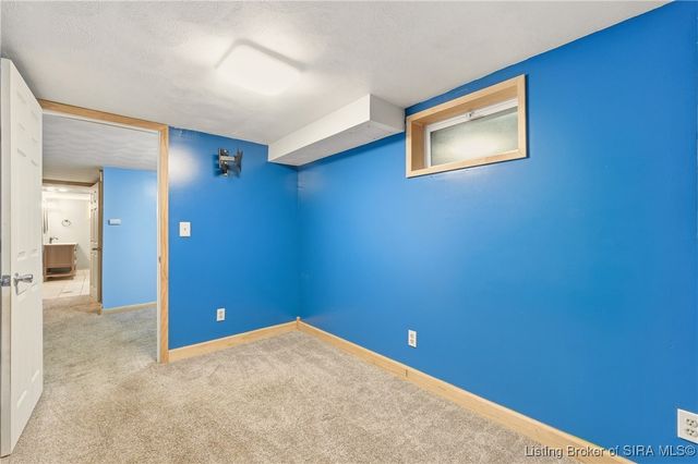 2307 Sanderson Avenue, New Albany, IN 47150