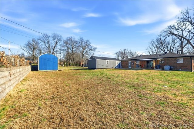 2307 Sanderson Avenue, New Albany, IN 47150