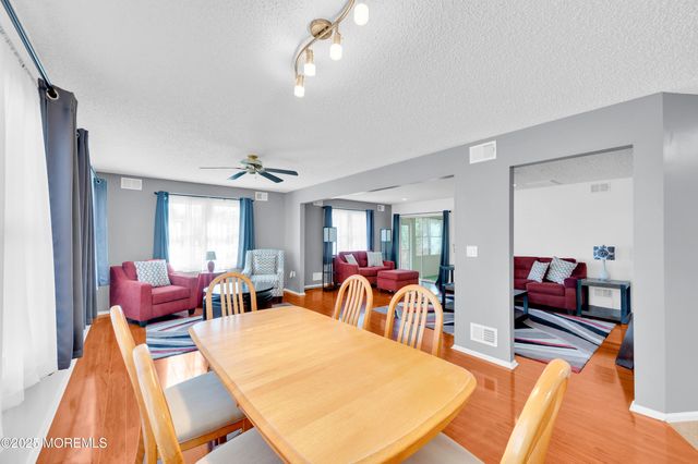 3 Taylor Court, Lakewood, NJ 08701