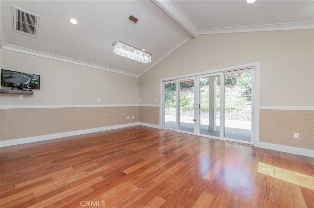 Image 11 of property listing at 2545 Castle Rock Road, Diamond Bar, CA 91765