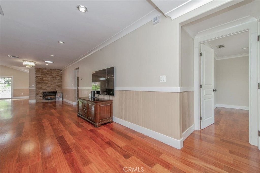 Image 4 of property listing at 2545 Castle Rock Road, Diamond Bar, CA 91765