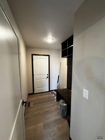 620 BULL RUN DR, Box Elder, SD 57719