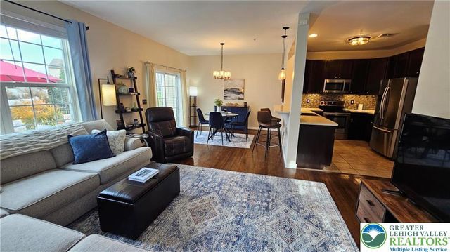 247 Milkweed Drive, Upper Macungie Twp, PA 18104