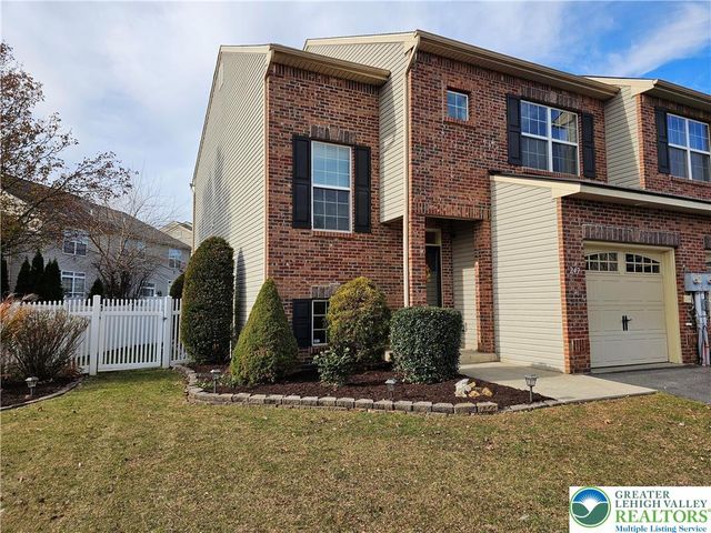 247 Milkweed Drive, Upper Macungie Twp, PA 18104