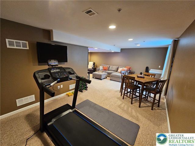 247 Milkweed Drive, Upper Macungie Twp, PA 18104