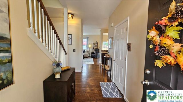 247 Milkweed Drive, Upper Macungie Twp, PA 18104