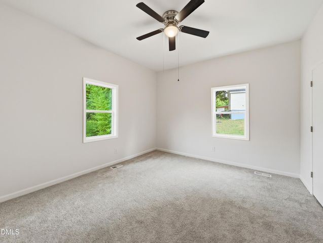 820 Chandler Avenue, Burlington, NC 27217