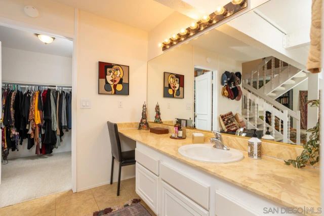 2412 Altisma Way D, Carlsbad, CA 92009