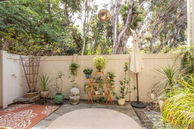 2412 Altisma Way D, Carlsbad, CA 92009