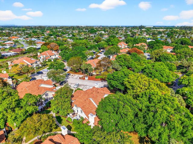 8111 Northboro Court 11b, Lake Clarke Shores, FL 33406
