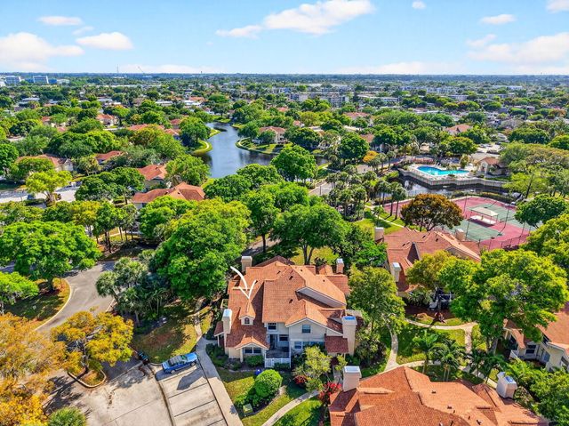 8111 Northboro Court 11b, Lake Clarke Shores, FL 33406