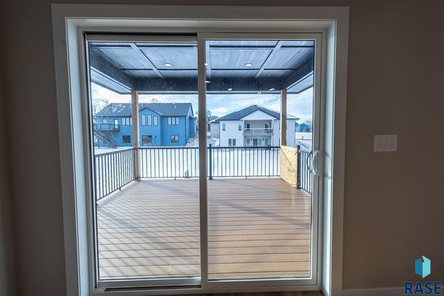 2109 S Red Oak Ave Avenue, Sioux Falls, SD 57110