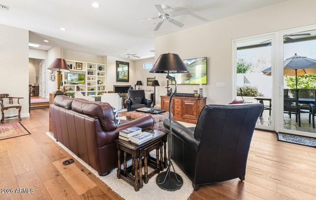 5434 E Lincoln Drive 19, Paradise Valley, AZ 85253