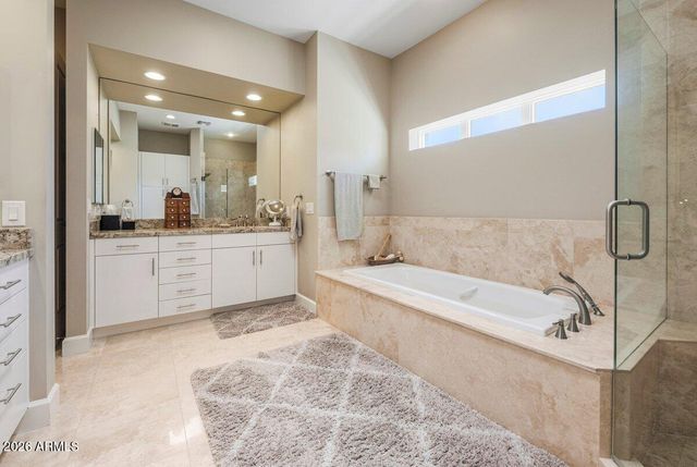 5434 E Lincoln Drive 19, Paradise Valley, AZ 85253