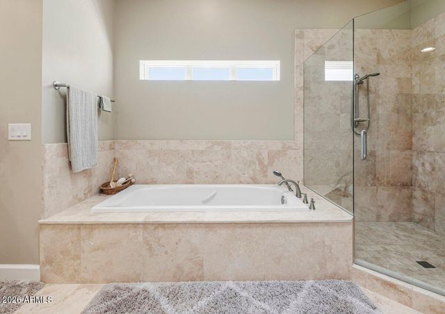 5434 E Lincoln Drive 19, Paradise Valley, AZ 85253
