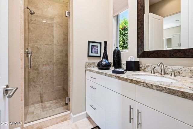 5434 E Lincoln Drive 19, Paradise Valley, AZ 85253