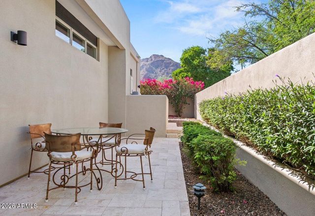 5434 E Lincoln Drive 19, Paradise Valley, AZ 85253