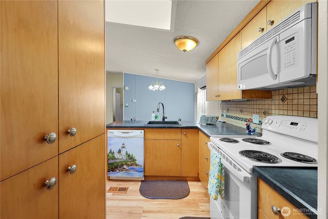 455 Fir lane, Sedro Woolley, WA 98284
