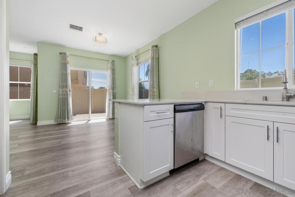 Image 12 of property listing at 1840 Olivia St, El Cajon, CA 92021