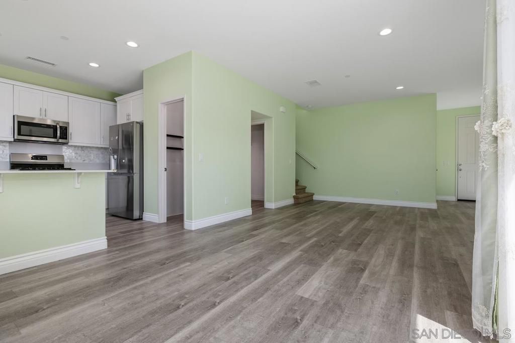 Image 7 of property listing at 1840 Olivia St, El Cajon, CA 92021