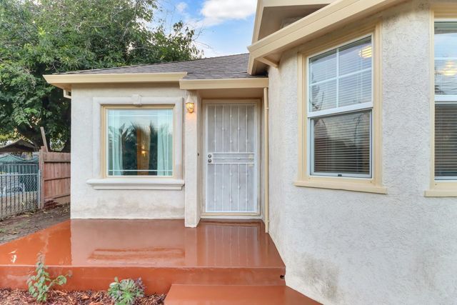 3645 Ripley St, Sacramento, CA 95838