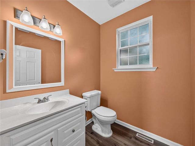 337 East Kleinhans Street, Easton, PA 18042