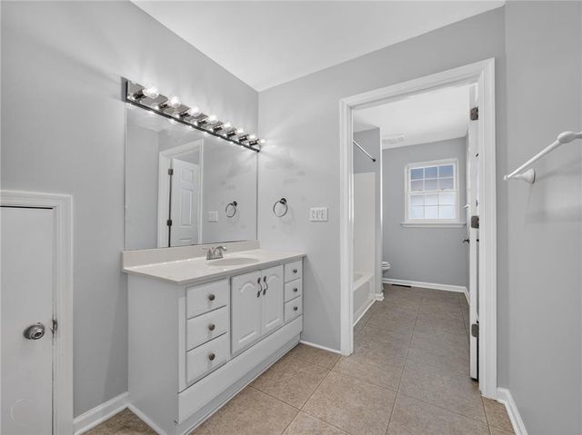 337 East Kleinhans Street, Easton, PA 18042