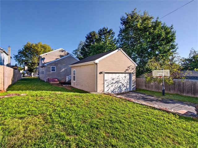 337 East Kleinhans Street, Easton, PA 18042