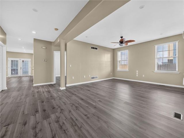 337 East Kleinhans Street, Easton, PA 18042