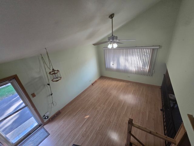 14431 Tripp Avenue, Midlothian, IL 60445