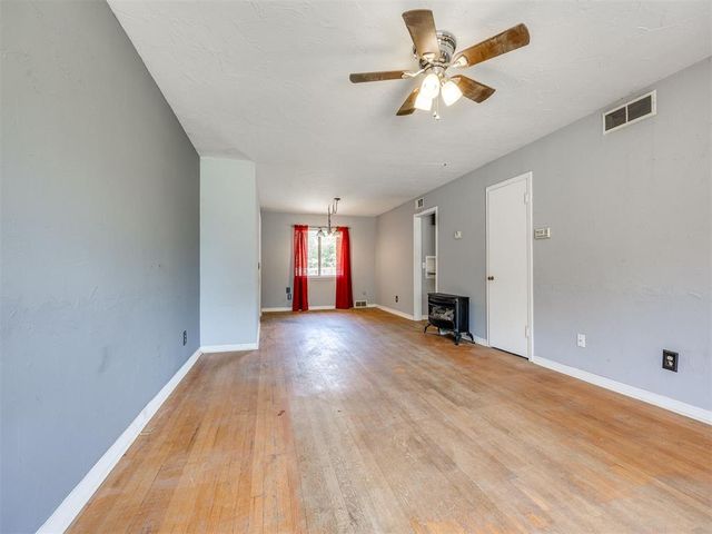 4215 NW 19th Street, Oklahoma City, OK 73107