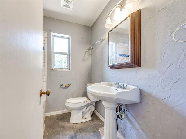 4215 NW 19th Street, Oklahoma City, OK 73107
