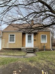 31406 Marquette Street, Garden City, MI 48135