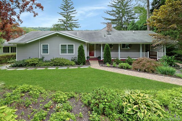11 Lakeside Road, Mahopac, NY 10541
