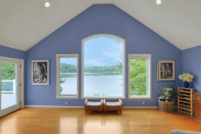 11 Lakeside Road, Mahopac, NY 10541