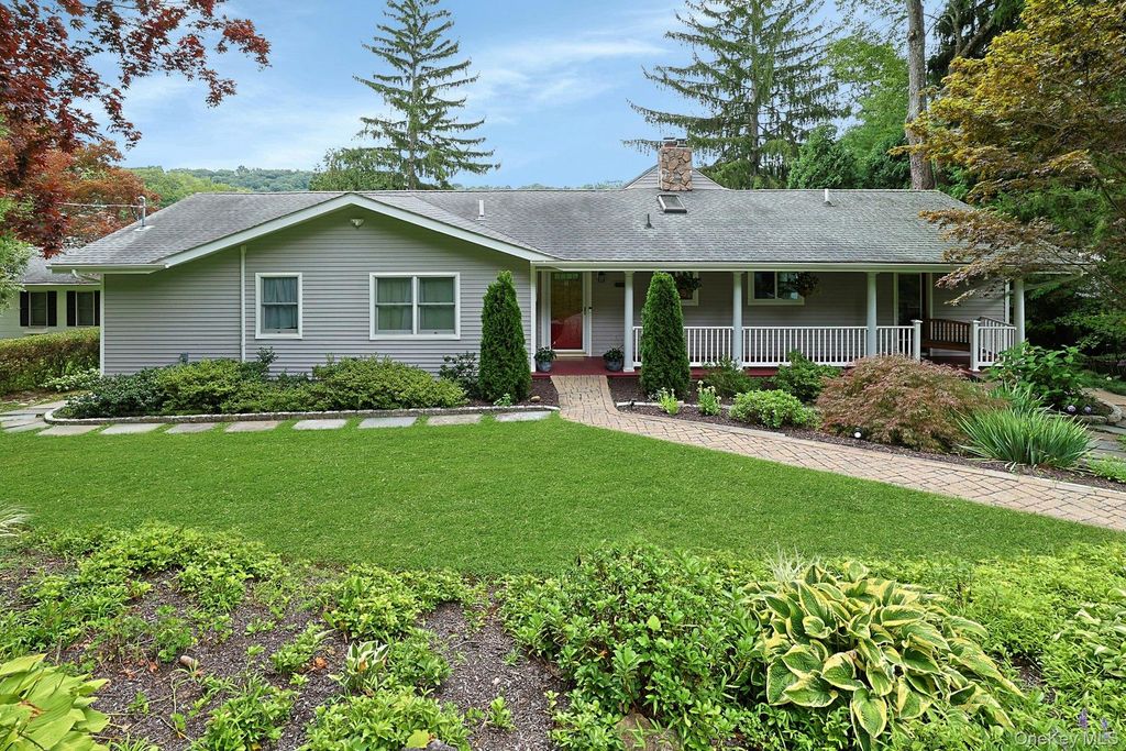 11 Lakeside Road, Mahopac, NY 10541 — photo 3