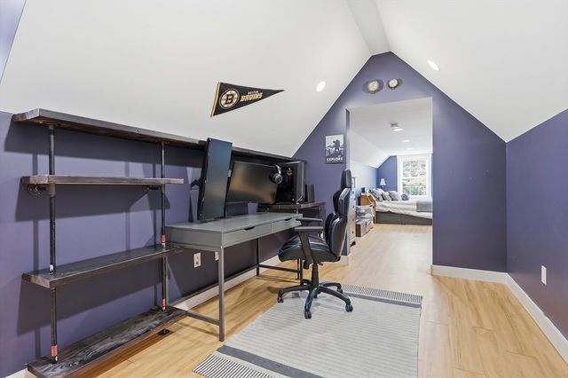 57 Berlin Rd, Bolton, MA 01740