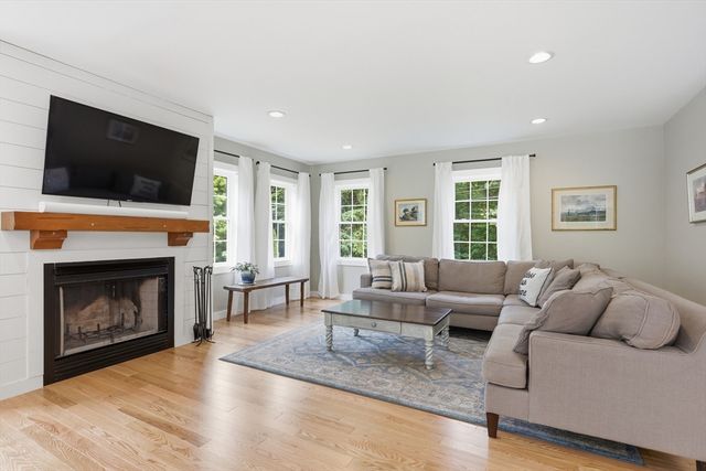 57 Berlin Rd, Bolton, MA 01740