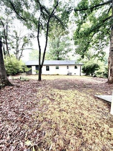 1450 3rd Street, Hickory, NC 28602