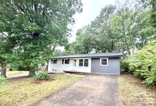 1450 3rd Street, Hickory, NC 28602