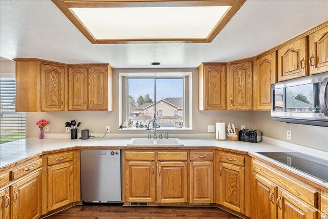 2486 W WINDING WAY, South Jordan, UT 84095