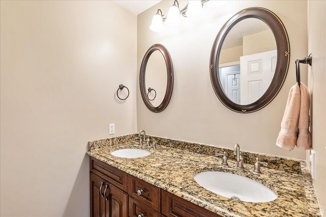 2486 W WINDING WAY, South Jordan, UT 84095