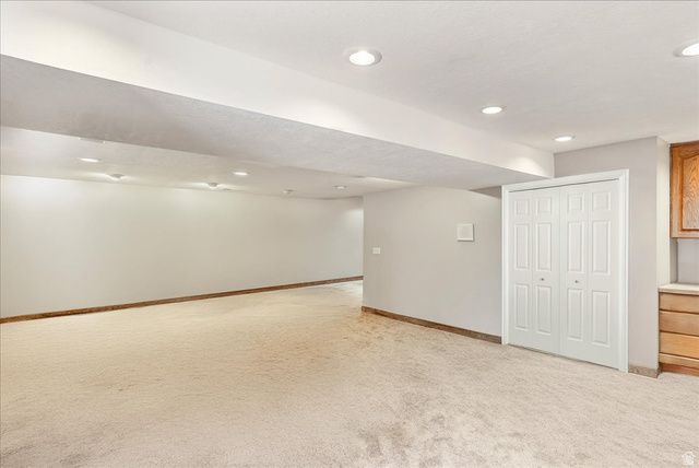 2486 W WINDING WAY, South Jordan, UT 84095