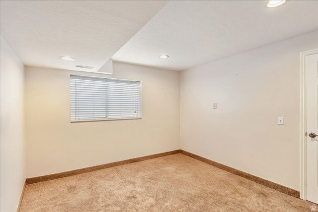 2486 W WINDING WAY, South Jordan, UT 84095