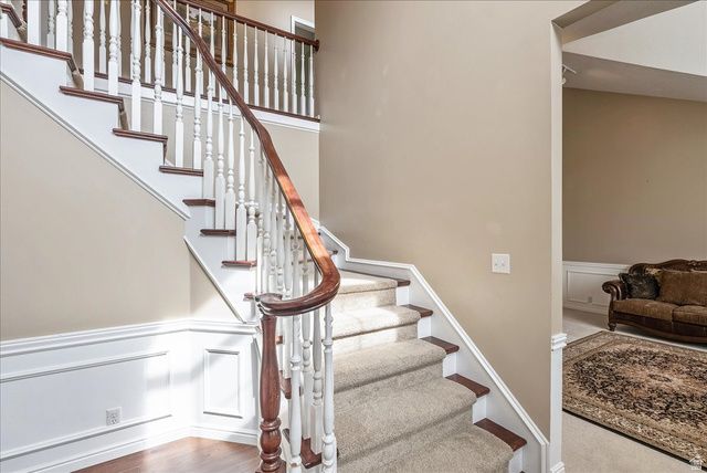 2486 W WINDING WAY, South Jordan, UT 84095