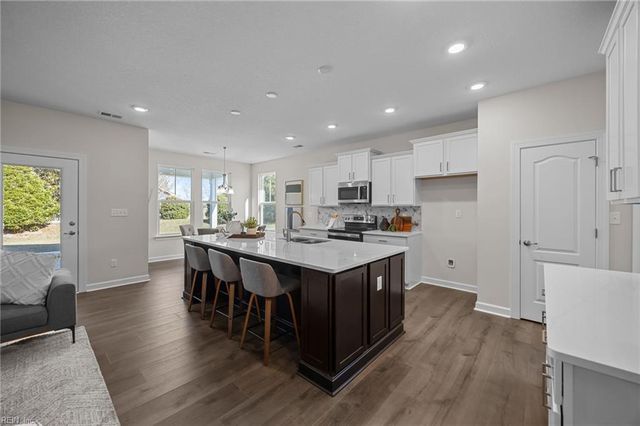 142 Quarter Horse LOOP, Hertford, NC 27944